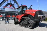 Agrotech 2022 w Kielcach. Największe ciągniki i maszyny są już w targach. Zobacz je na zdjęciach  