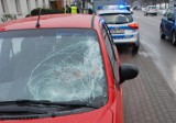 Potrącenie pieszego na ulicy Gdańskiej w Bytowie. Mężczyzna trafił do szpitala