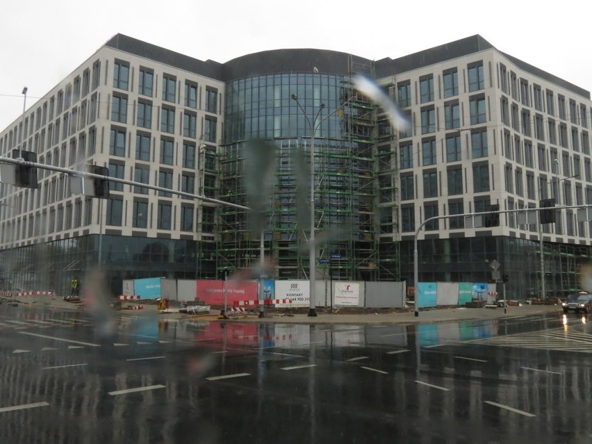 Wrocław: Budują drugą część biurowca Aquarius Business House (ZDJĘCIA)