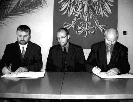 Powiat żywiecki podpisał porozumienie jako pierwszy w Polsce.	ZDJĘCIE: PAWEŁ SZCZOTKA