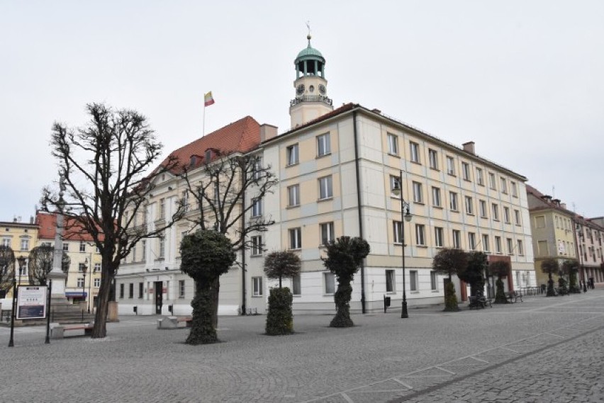 Oleśnica. W mieszkaniach coraz zimniej. W mieście ruszył już sezon grzewczy. Oleśniczanie chętnie też wymieniają kopciuchy 