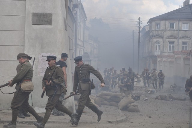 Pierwszego dnia filmowcy kręcili sceny na ulicy Starowarszawskiej