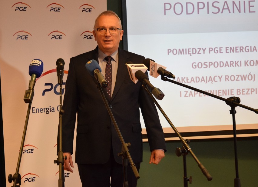 Porozumienie między PGE Energia Ciepła, SPGK i władzami Sanoka. Do mieszkańców ma trafić ekologiczne ciepło