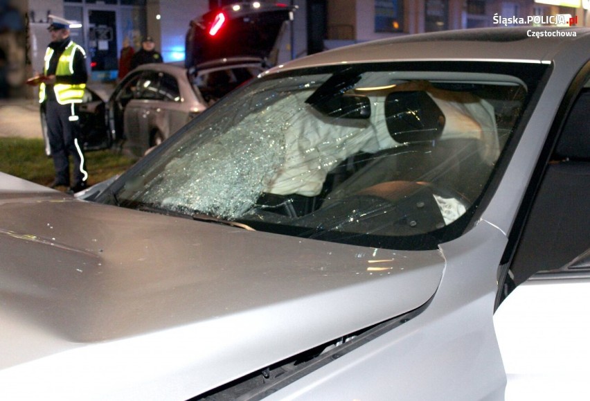 Częstochowa. Wypadek w alei Kościuszki. Jadąc BMW potrącił na pasach pieszego. Mężczyzna jest w ciężkim stanie