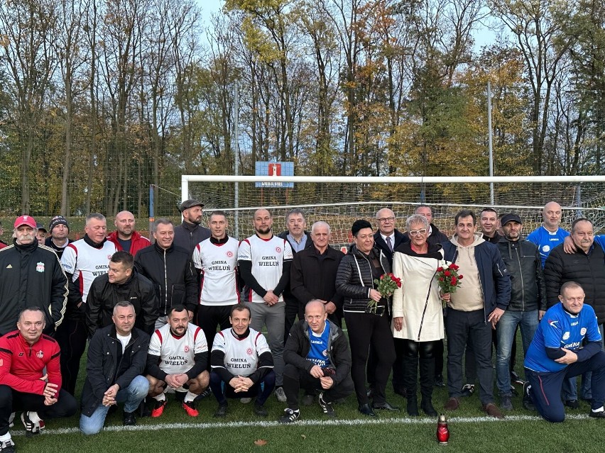 Mecz ku pamięci zmarłych zawodników i działaczy Wieluńskiego Klubu Sportowego. Zobaczcie fotorelację i film 