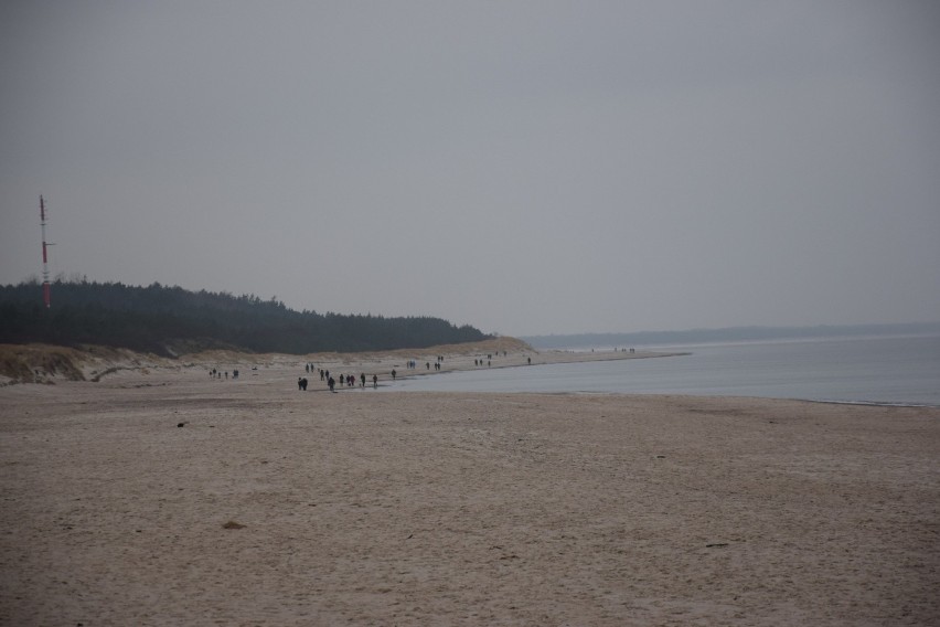 Plaża zachodnia w Ustce w Nowy Rok.