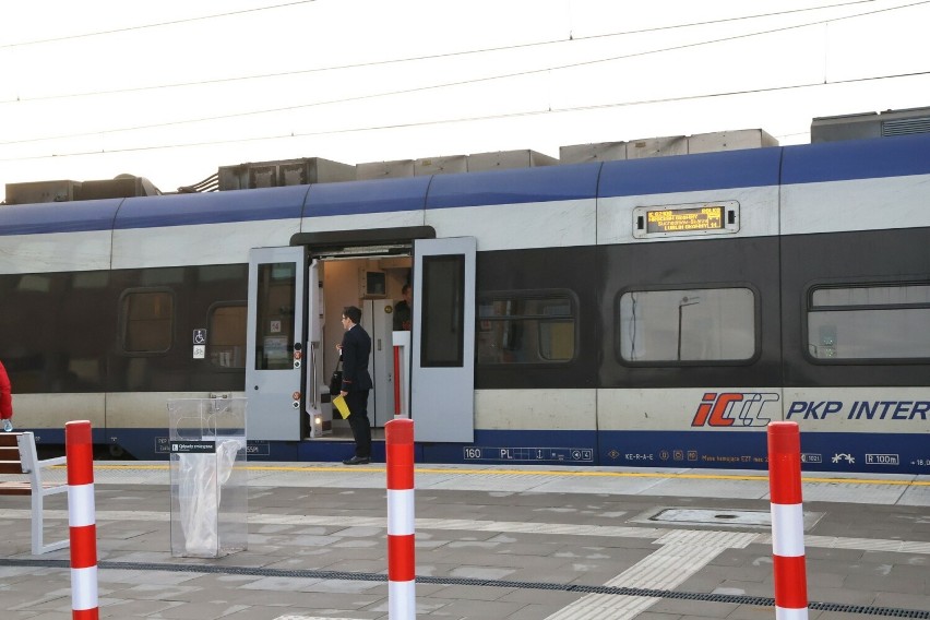 Nowy peron na dworcu PKP w Kielcach jest już czynny. Zobacz na zdjęciach