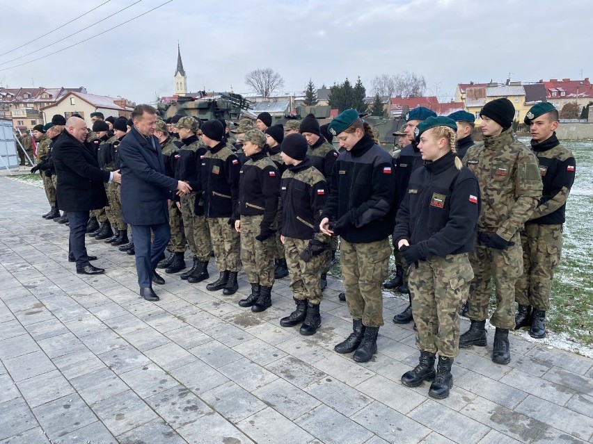 Minister Mariusz Błaszczak w Podlaskiem. Szef MON zapowiada powrót Wojska Polskiego do Grajewa po 28 latach