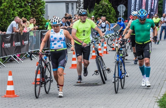 Niedziela to drugi dzień imprezy sportowej "Bydgoszcz Triathlon". Na obydwu dystansach startowało aż 87 zawodników startuje. Biorą oni udział w Pucharze Bydgoszczy w triathlonie. Zobaczcie zdjęcia z drugiego dnia Bydgoszcz Triathlon 2016.



źródło: TVN Meteo Active
