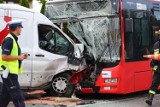 Sześć osób rannych w zderzeniu busa z autobusem w Stalowej Woli