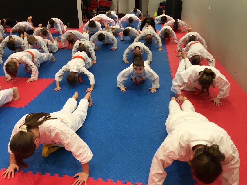Kalisz: Zawodnicy Klubu Kyokushinkan Karate David Club...