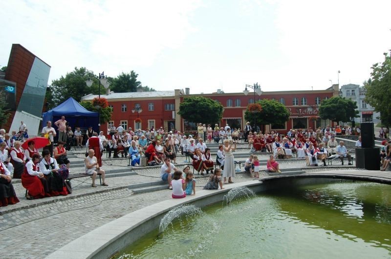 Kwidzyn: W sobotę VI Ogólnopolskie Spotkania Kapel i Zespołów Ludowych &quot;Folklor i biesiada&quot;