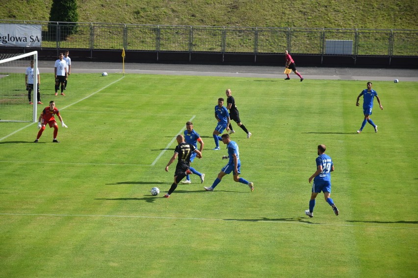 GKS Jastrzębie - Stomil Olsztyn 1:0. Wygrana po karnym w doliczonym czasie gry. Zobaczcie ZDJĘCIA