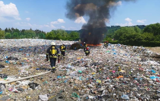 Strażacy otrzymali zgłoszenie około godziny 14.30