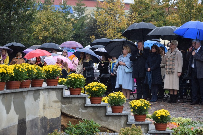 14. rocznica Cudu Eucharystycznego w Sokółce. Wierni z arcybiskupem modlili się przed Cząstką Ciała Pańskiego