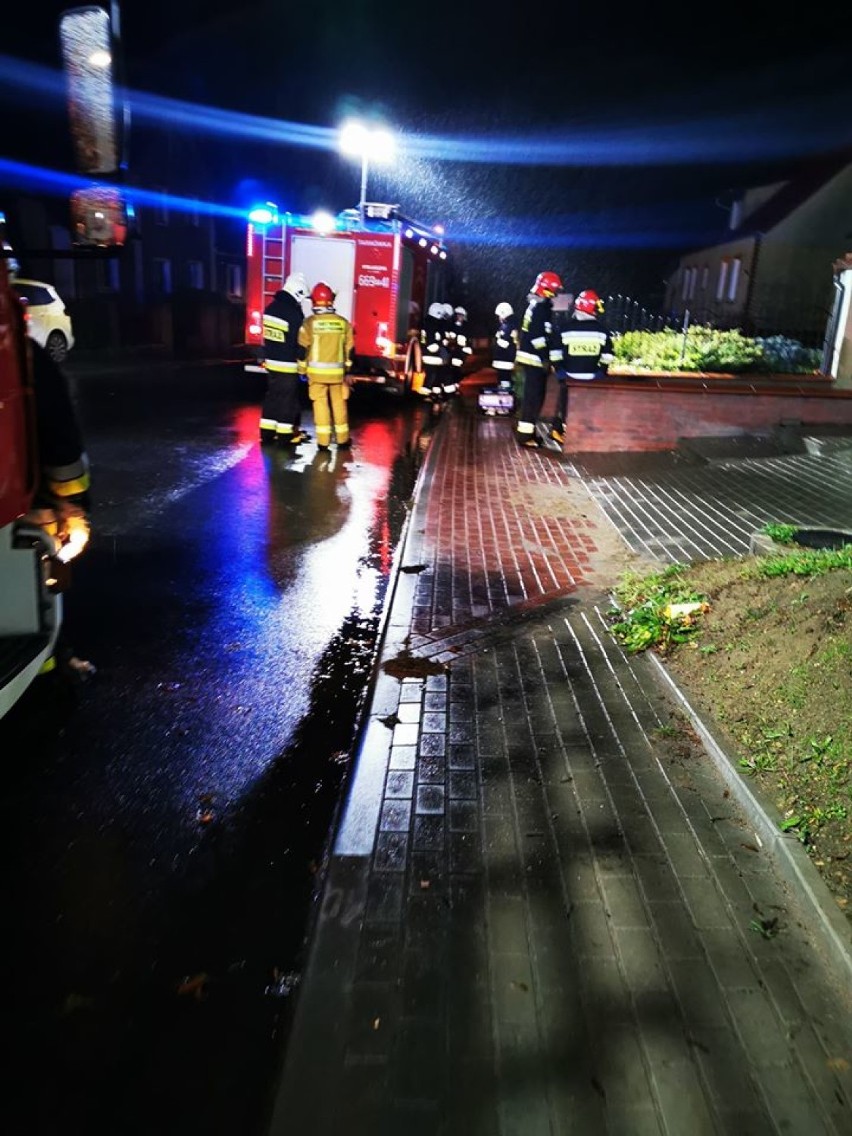Nocny pożar w jednorodzinnym budynku mieszkalnym w Tarnówce