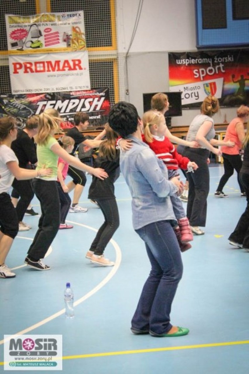 Zimowa zumba w Żorach ZDJĘCIA