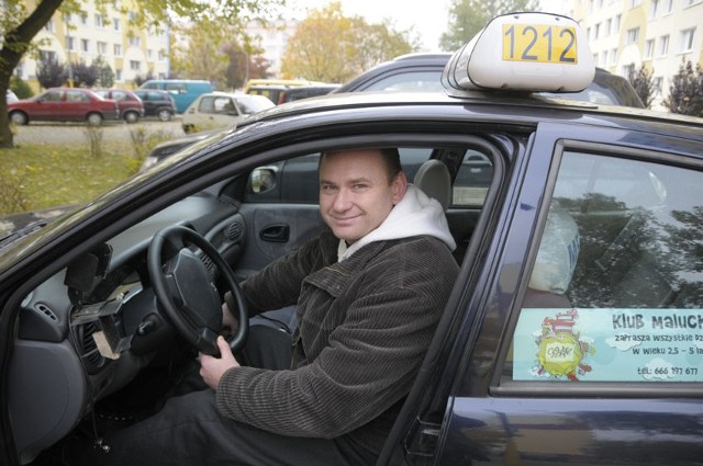 Taksówkarz Grzegorz Milczarek wspólnie z kolegami nie dopuścił, by kompletnie pijany mężczyzna wyjechał w nocy na łódzkie ulice.