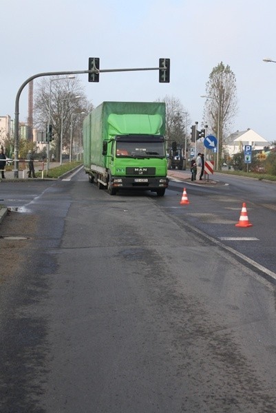 Na drodze krajowej w Kwilczu tir potrącił pieszego