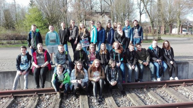 W ramach realizacji wspólnego projektu młodzież z Zespołu Szkół w Gowidlinie w ubiegłym roku gościła kolegów i koleżanki z Niemiec. W tym roku doszło do rewizyty. Uczniowie z Gowidlina pojechali do Niemiec.
