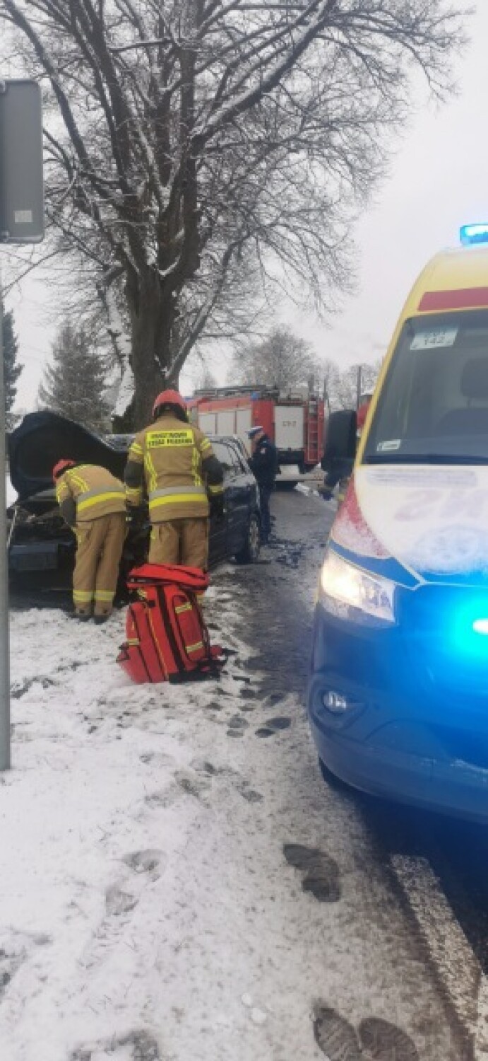 Sławno: Zderzenie dwóch aut na ul. Gdańskiej. Jedna osoba ranna