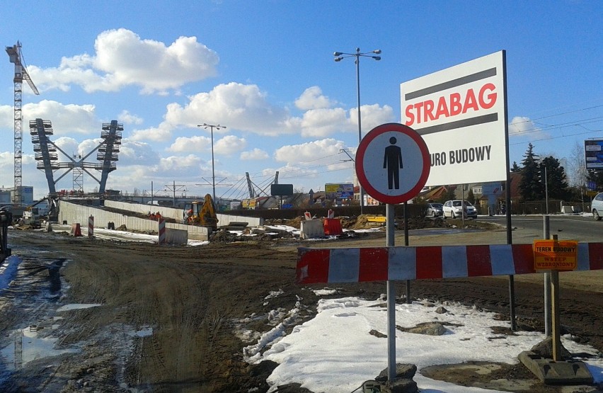 Postęp prac z budowy mostu i wiaduktu w Toruniu