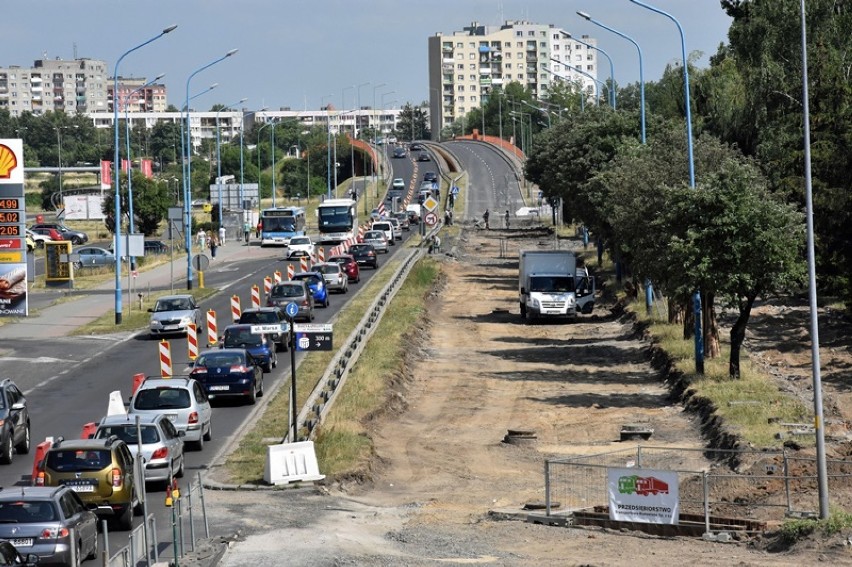 Remont ulicy Piłsudskiego w Legnicy, są utrudnienia
