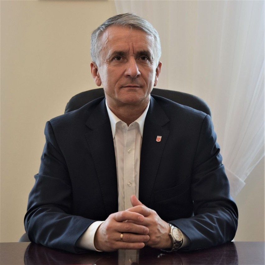 Wotum zaufania oraz absolutorium dla burmistrza Opoczna, Dariusza Kosno