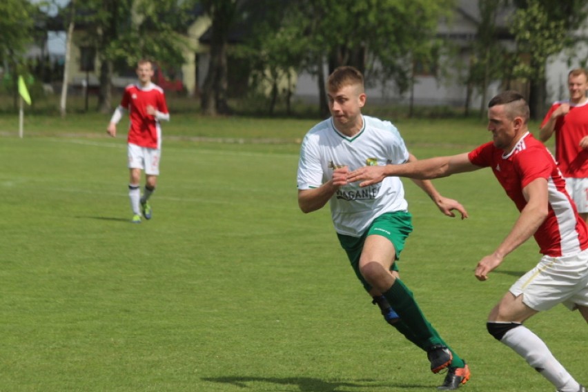 Kujawy Kozy - Sadownik Waganiec 3:2 w 14. kolejce A klasy, grupa I Włocławek [zdjęcia]     