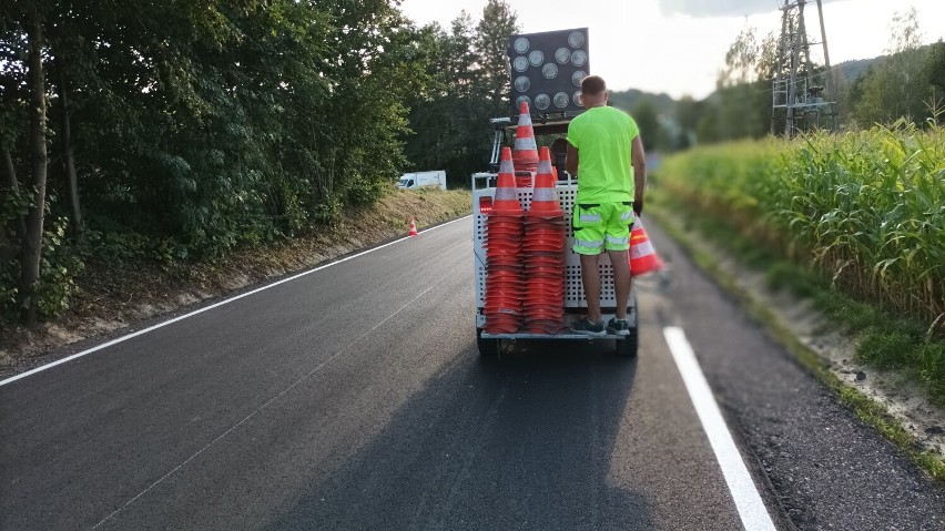 Ostatnim, elementem przebudowy drogi powiatowej...