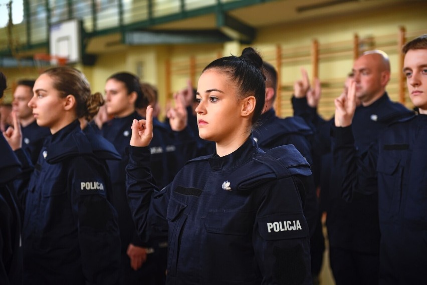 Praca w policji. PUP w Radomsku zaprasza zainteresowanych na spotkanie 