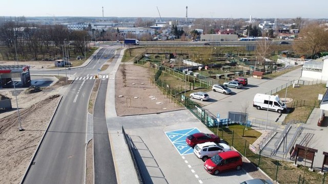 Na Osowej Górze w Bydgoszczy wybudowano nowy parking, ulice, drogę rowerową i chodniki