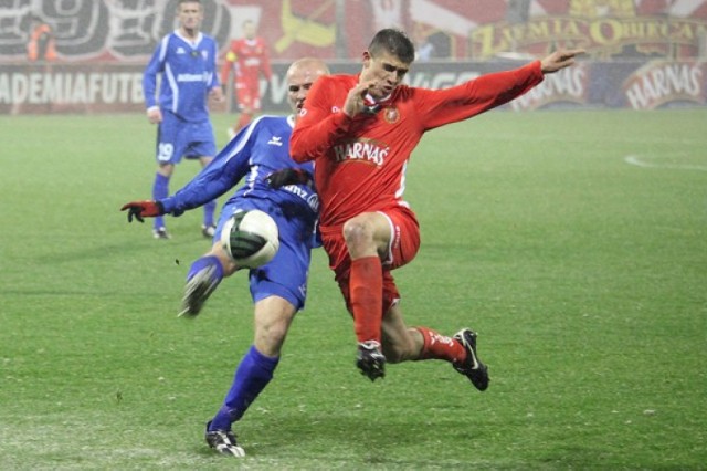 Piłkarze Widzewa Łódź grają dzisiaj z Górnikiem Zabrze. ...