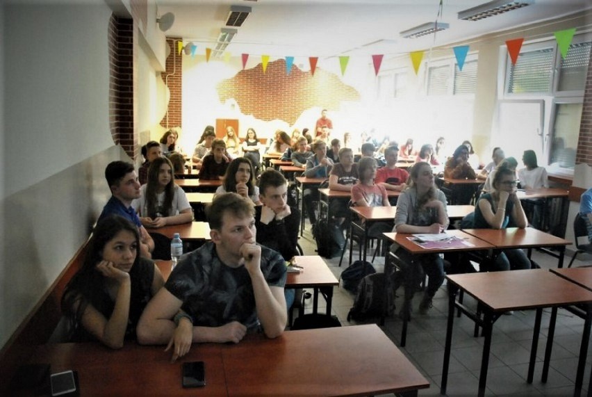 Czy szkoły z Leszna liczą się w Polsce? Zobacz ranking szkół średnich miesięcznika Perspektywy