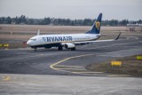 KORONAWIRUS WE WROCŁAWIU. Zarażony mężczyzna przyleciał samolotem Ryanair w środę