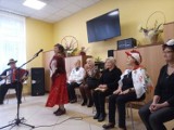 Seniorzy w Żarkach przygotowali spektakl teatralny dla podopiecznych Domu Pomocy Społecznej w Poraju