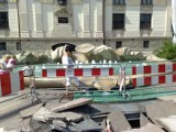 Pl. Szczepański: ciężarówka zniszczyła fontannę
