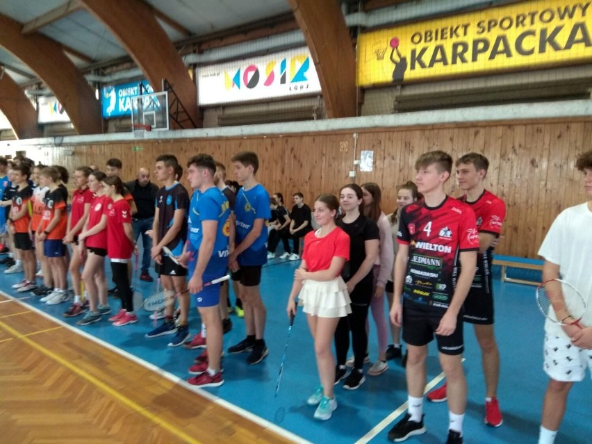 Finał wojewódzki w badmintonie. Trzecie miejsce dla II LO w Wieluniu 