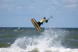 Łeba: Najlepsi kitesurferzy walczyli w Łebie o najlepsze lokaty [GALERIA ZDJĘĆ]