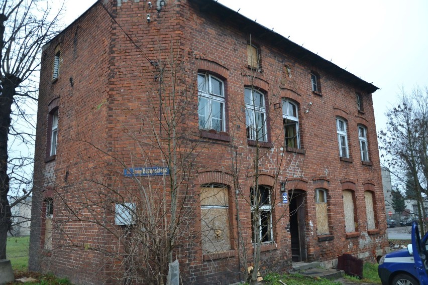 Malbork. W pożarze pustostanu przy ul. Bażyńskiego zginął mężczyzna