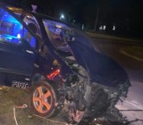 Nocne zderzenie dwóch samochodów w Dąbrowie Górniczej. Fiat rozbity 
