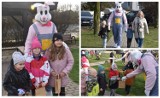Wielkanocny zajączek odwiedził najmłodszych mieszkańców Osiedla nr 7 "Zachodnie" w Pleszewie. Ustawiła się do niego długa kolejka