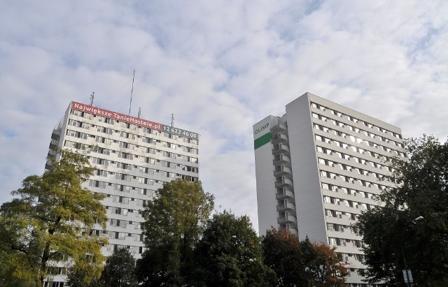 8. Zespół 5 domów akademickich, ul. Nawojki. Wysokość: 55 metrów, 16 kondygnacji, rok ukończenia: lata 70/80.