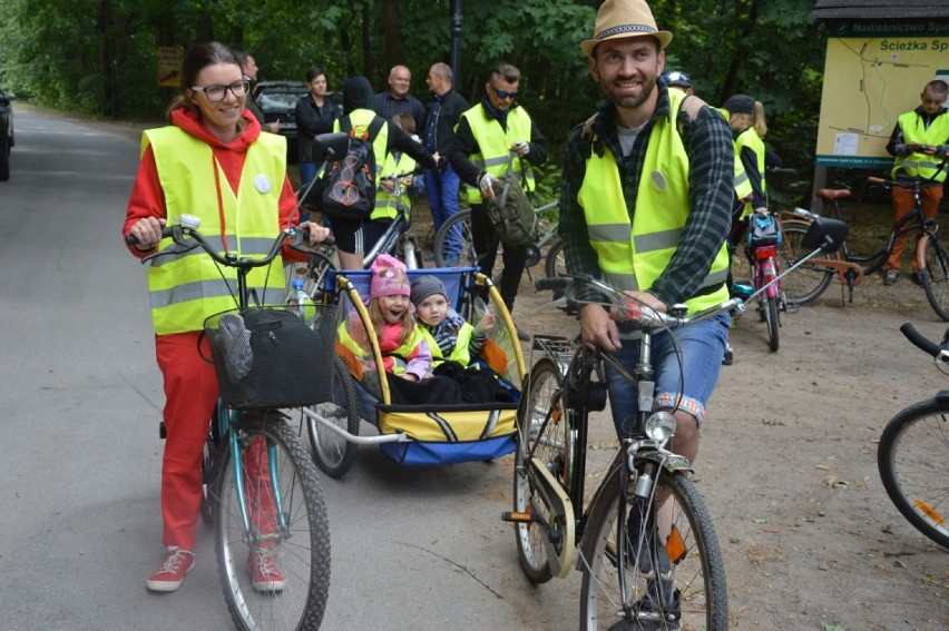 Ponad 120 cyklistów pojechało nową ścieżką rowerową do...