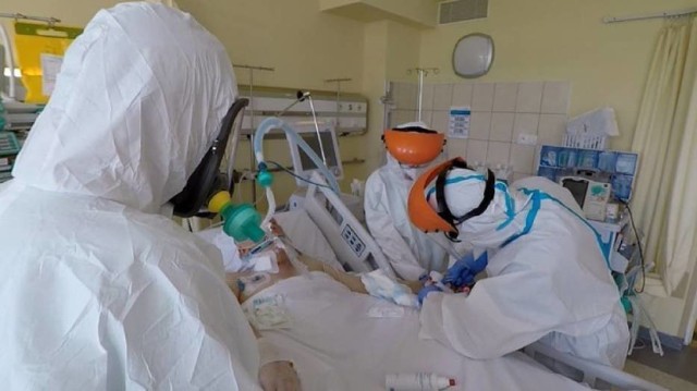 W Tarnowie wg danych podanych  dziś (18.12)  przez Ministerstwo Zdrowia przybyło 15 osób zakażonych koronawirusem