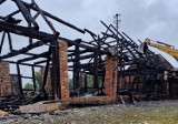 Potężny pożar w Osiecznicy koło Krosna Odrzańskiego. Z budynku został szkielet