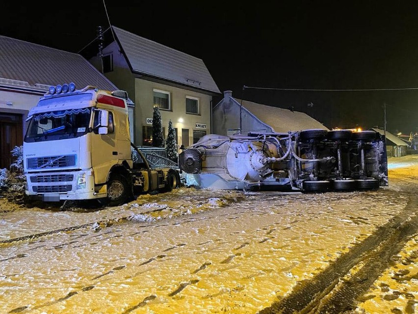 Wypadek na DK91 w Kłomnicach. Przewróciła się cysterna. Na drodze występują spore utrudnienia!