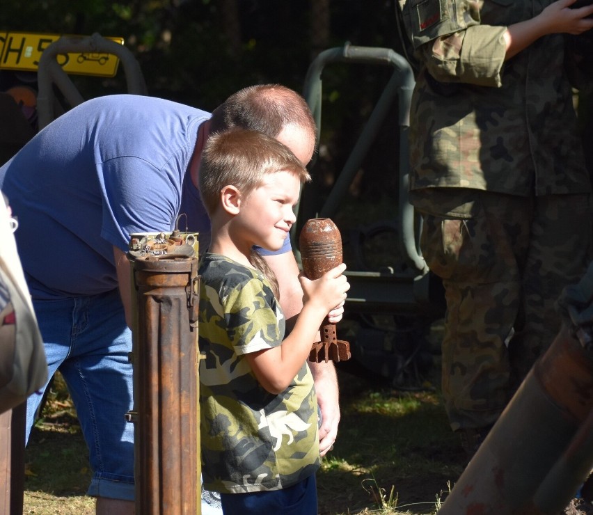 Piknik wojskowy w Parku Hallerów w Oświęcimiu przyciągnął...