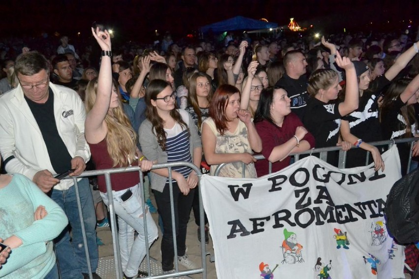 Ostrów: Afromental zagrał na MajOSTaszkach. Tłumy na Piaskach [ZDJĘCIA]