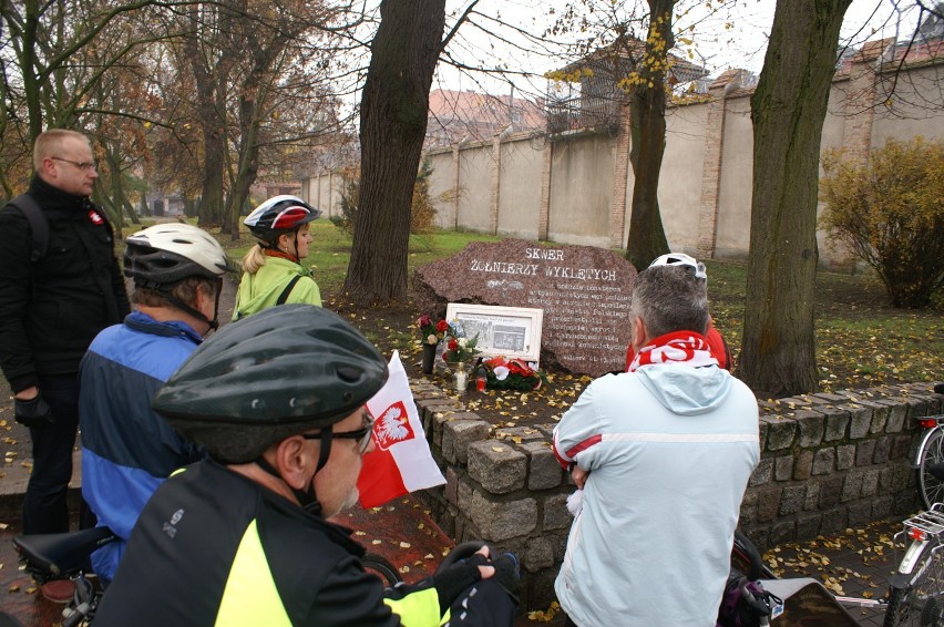 Rajd Niepodległości 2014 w Malborku. Rowerzyści Ramy oddali cześć bohaterom